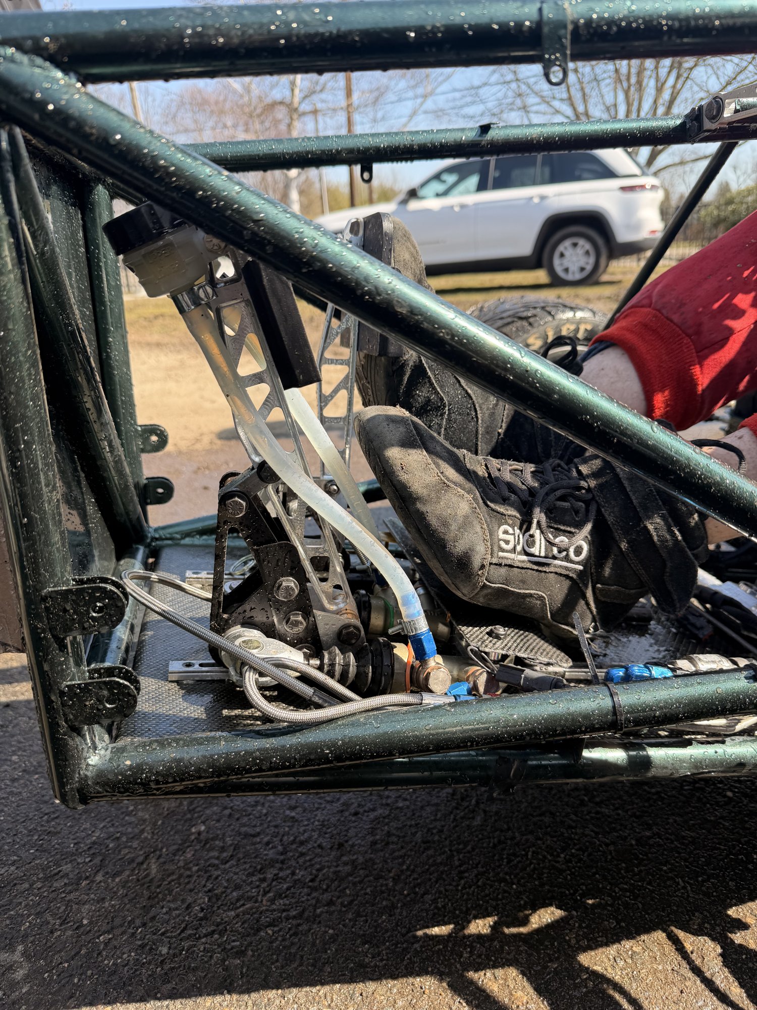 Rail stiffener coming off the rail in the car